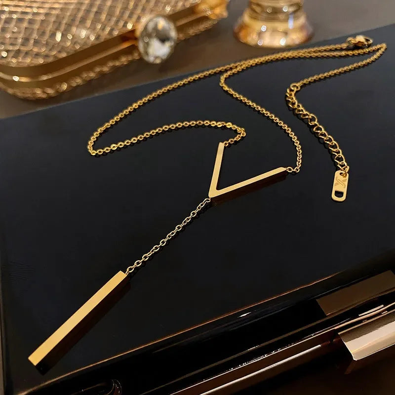 Tee-Von Pearl Long Tassel Neckless (Classy & Sophisticated)