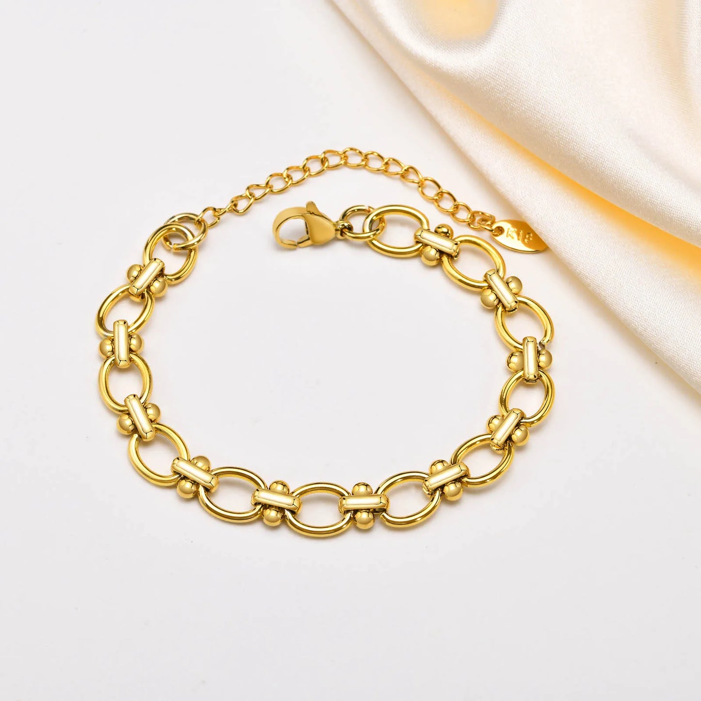 Tee-Von Gold Plated Stainless Steel Bracelet – Elegant Vintage Jewelry for Women